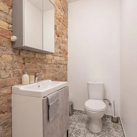 Quiet Hideaway In Centrs Apartment Riga Exterior photo