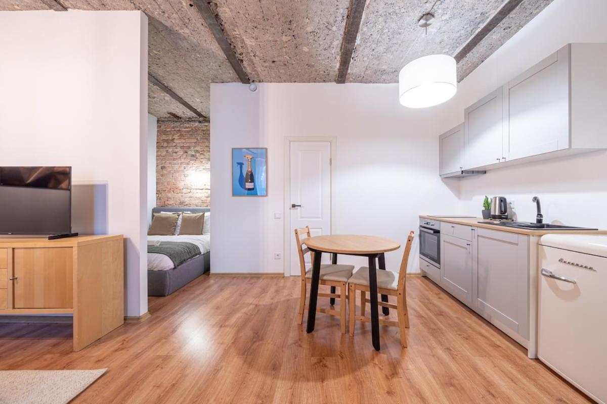 Quiet Hideaway In Centrs Apartment *