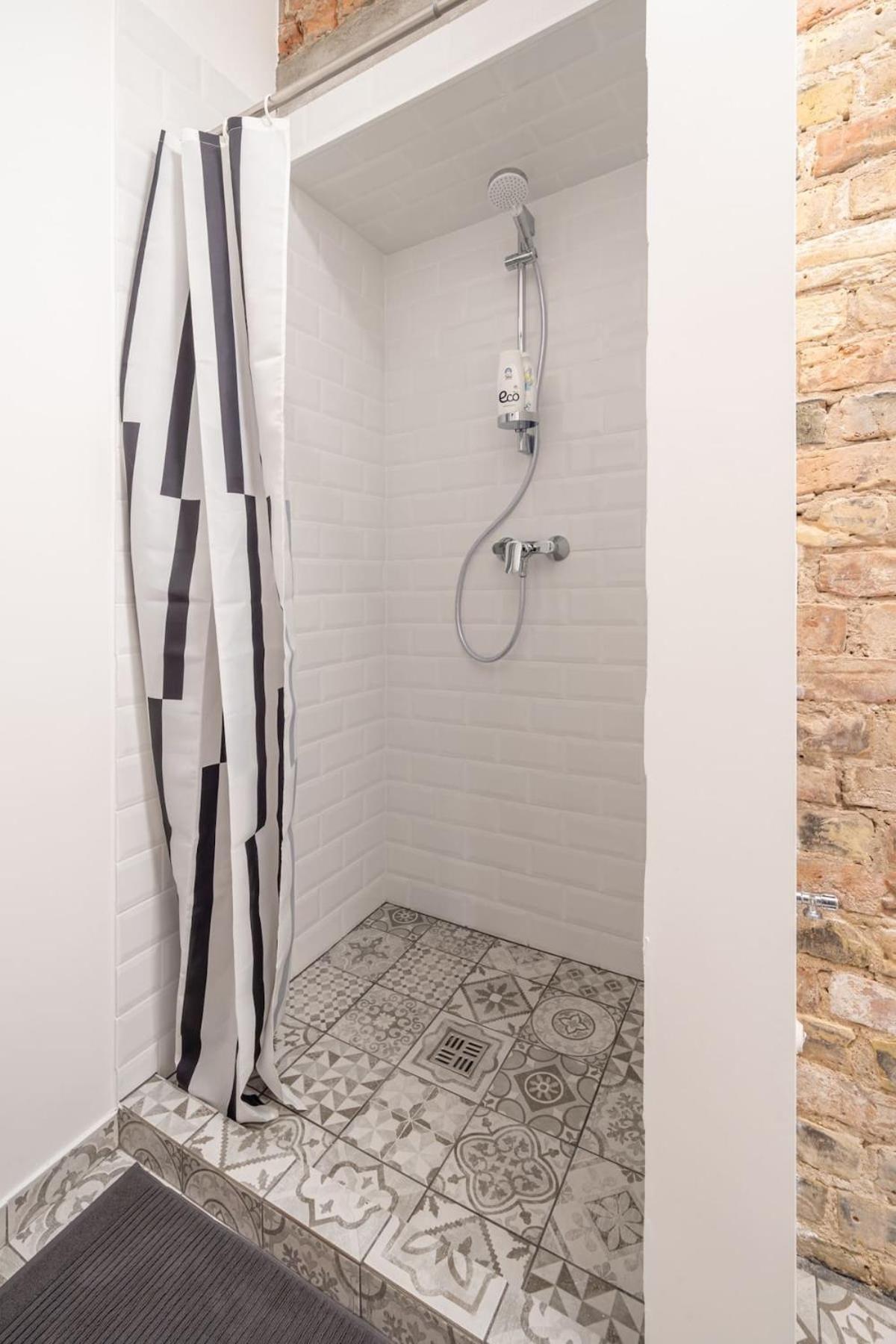 Quiet Hideaway In Centrs Leilighet